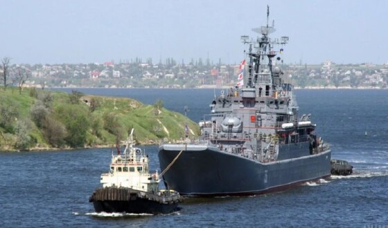 У Севастополі ракетним ударом був знищений великий десантний корабель росіян