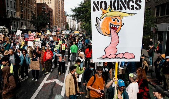 У США відбуваються масові протести проти Трампа