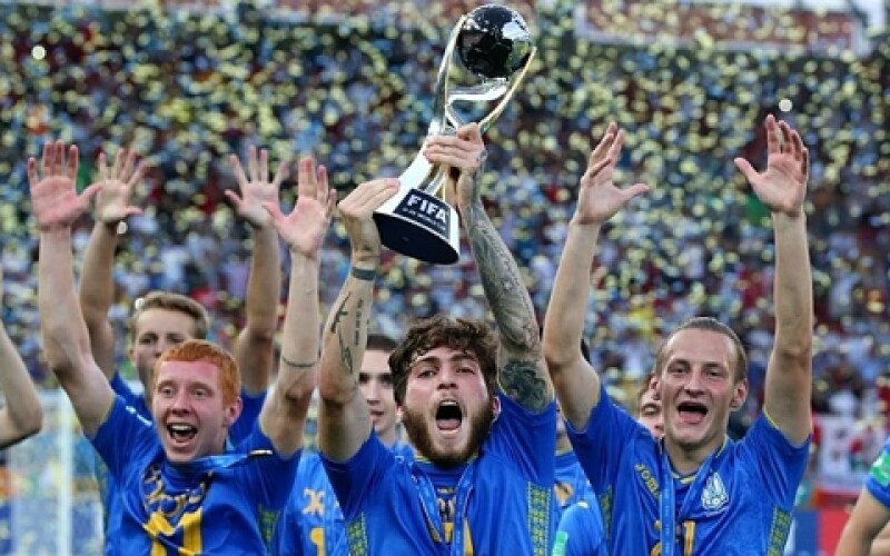 Юніорська збірна України з футболу вперше стала чемпіоном світу