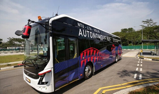 В Сингапуре испытали беспилотный электрический автобус