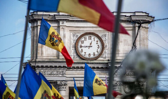 ЄС та США намагаються вплинути на дострокові вибори в Молдові