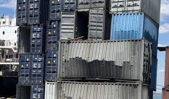 Окупанти атакували припортову інфраструктуру Одеси