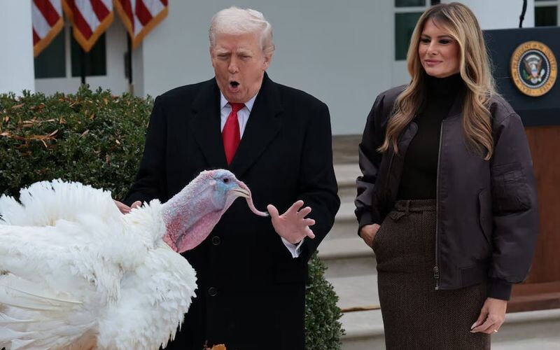 Трамп у промові про індики висміяв демократів та дружину Меланію