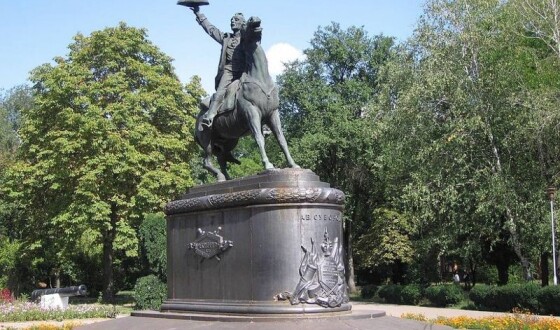В Одесі демонтують пам&#8217;ятники імператриці Катерині II та Суворову