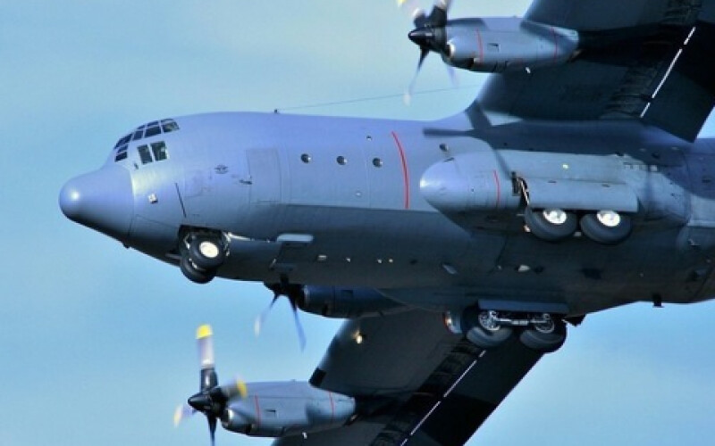 Літак ВПС США екстрено сів в Одесі, у нього відмовив двигун