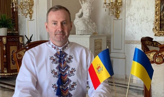 Скрипковський привітав усіх громадян Республіки Молдова з Днем Конституції