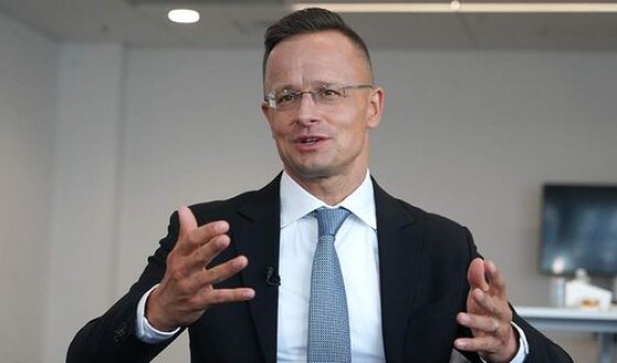 Сіярто заявив, що Угорщина стала «мішенню для нападів» європейських інститутів