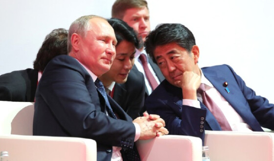 Японці назвали G7 за участю Росії &#8220;політичним шоу&#8221;