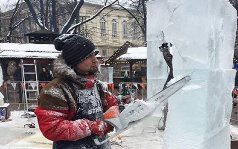 Во Львове прошел конкурс ледяных скульптур