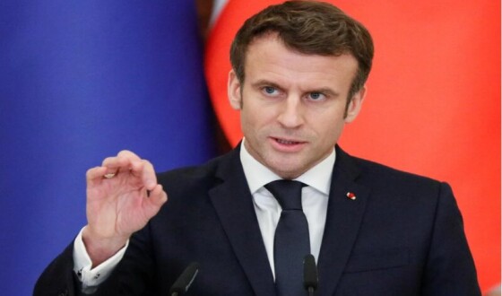 Президент Франції скасував візит до України з міркувань безпеки