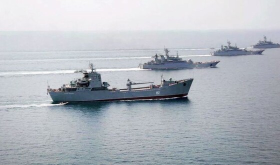 Російські терористи вивели на бойове чергування в Чорне море ворожі кораблі