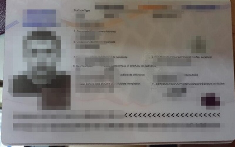 В Україні виготовили тисячі фальшивих документів для нелегалів