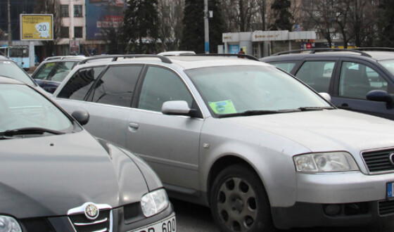 На Киевщине правоохранители задержали группу угонщиков элитных авто