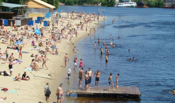 Стало известно, какой пляж самый популярный в Киеве