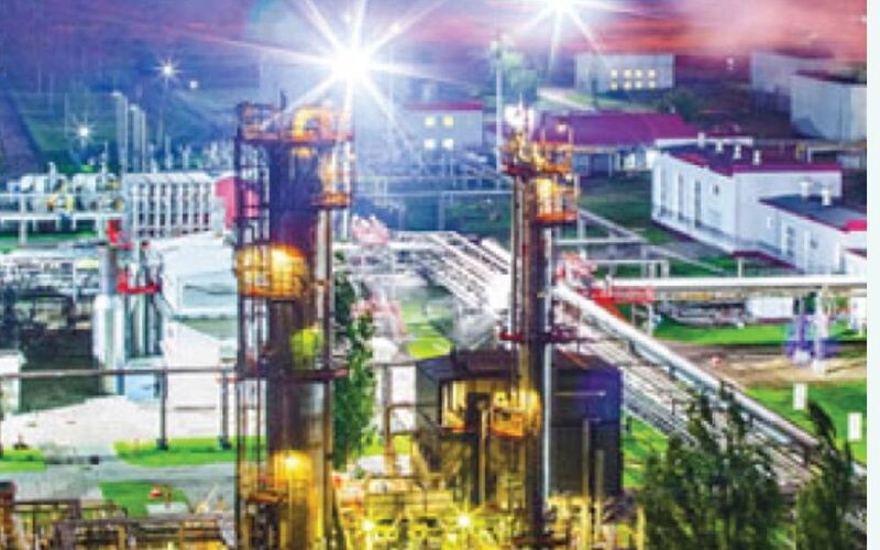 У Волгоградській області після атаки дронів горить НПЗ