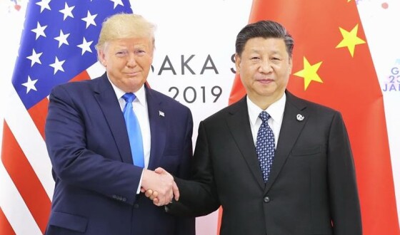 Трамп продовжив торговельне перемир’я з Китаєм