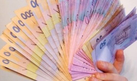 Стало известно, сколько украинцев получают зарплату свыше 15 тысяч гривен