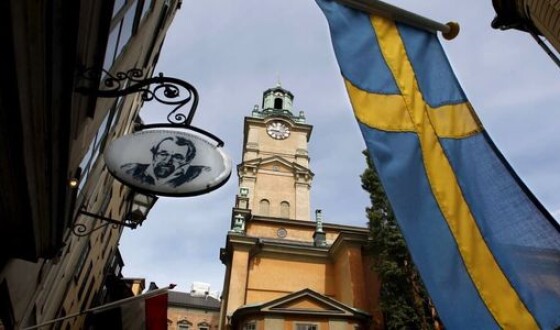 У Швеції від коронавірусу вакциновано 75% населення країни: обмеження скасовують