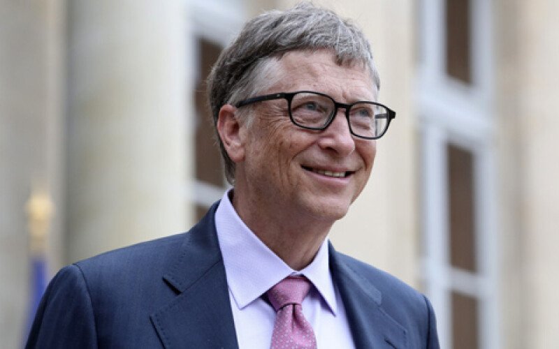 Миллиардер Билл Гейтс показал работающий без воды туалет