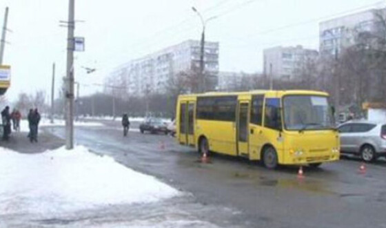 У місті Дніпро водій мікроавтобуса помер за кермом транспортного засобу