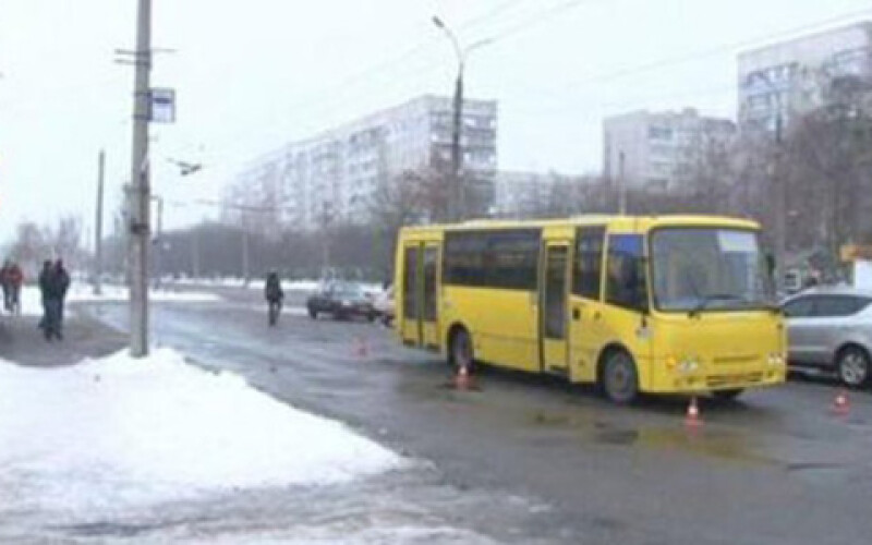 У місті Дніпро водій мікроавтобуса помер за кермом транспортного засобу