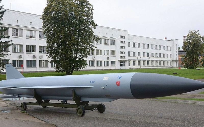Росіяни вдарили по Дніпру радянською ракетою Х-22