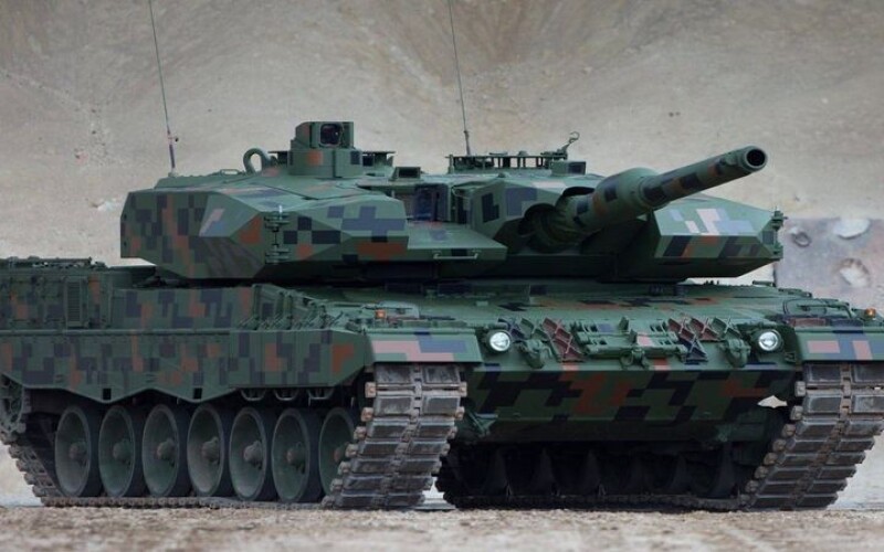 Країни НАТО відправлять до України шість батальйонів танків &#8220;Леопард&#8221;
