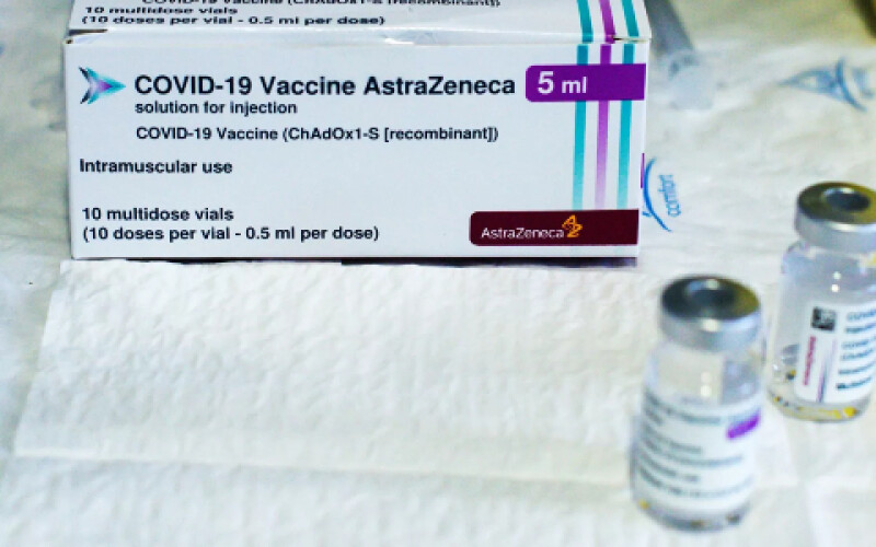 В Італії заборонили застосування 250 тисяч доз вакцини AstraZeneca