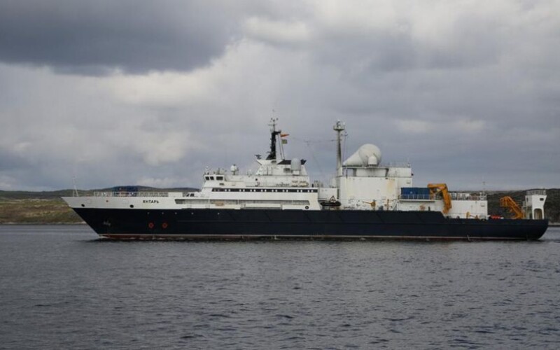 Російський корабель «Янтар» вперше застосував лазери проти пілотів Британії