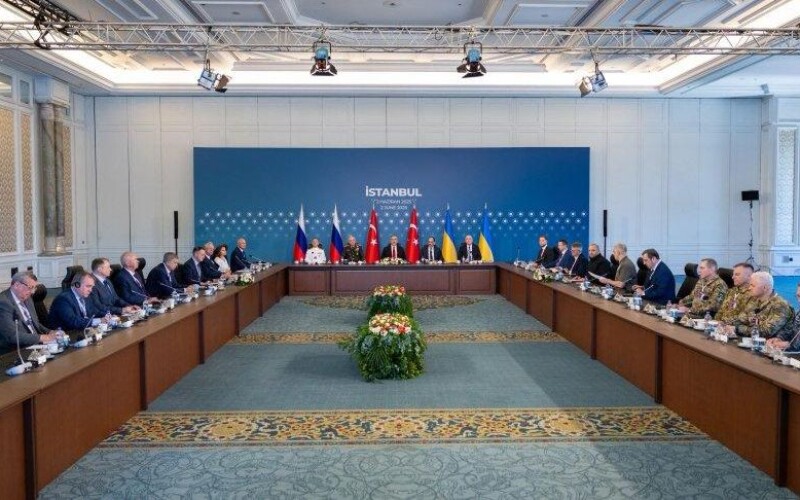 У Стамбулі сім країн обговорять можливі шляхи завершення війни в Україні