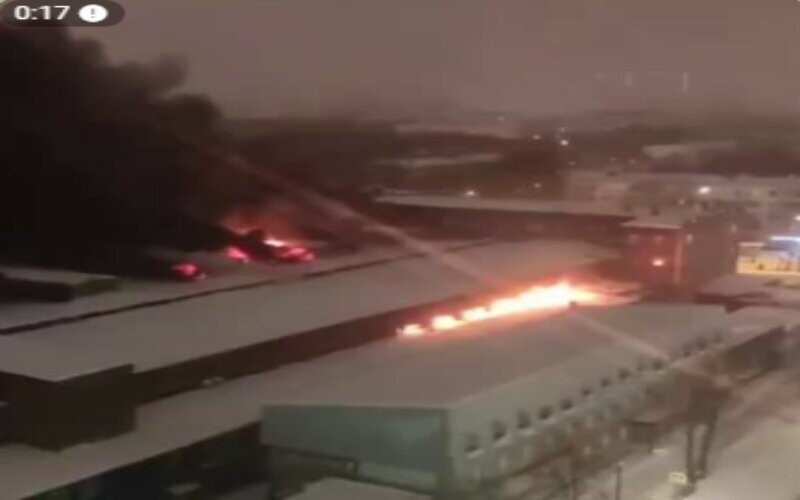 У москві палає завод спеціалізованих авто