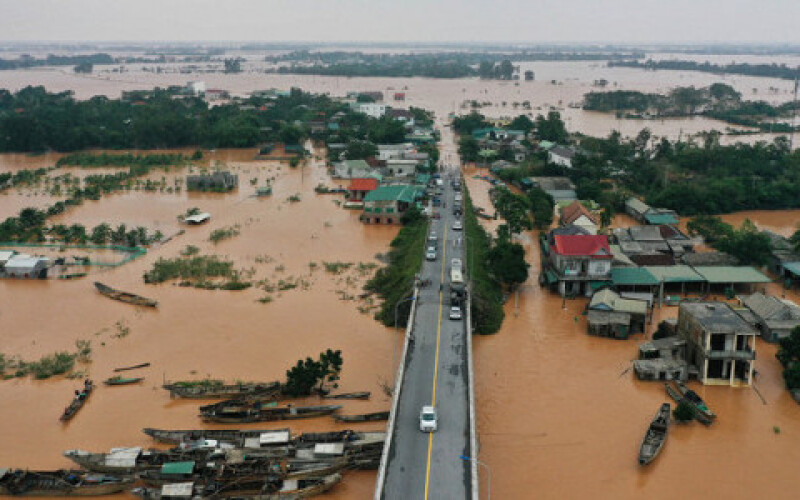 У В&#8217;єтнамі 40 людей загинули через повені, викликані зливами
