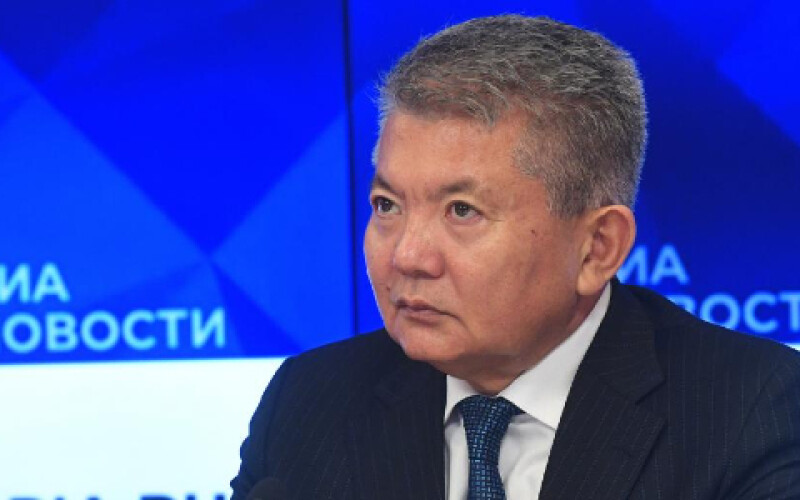 Посол Киргизстану в Росії дізнався про своє звільнення з соцмереж