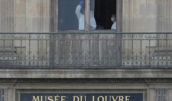 У Франції затримали двох підозрюваних у пограбуванні Лувру