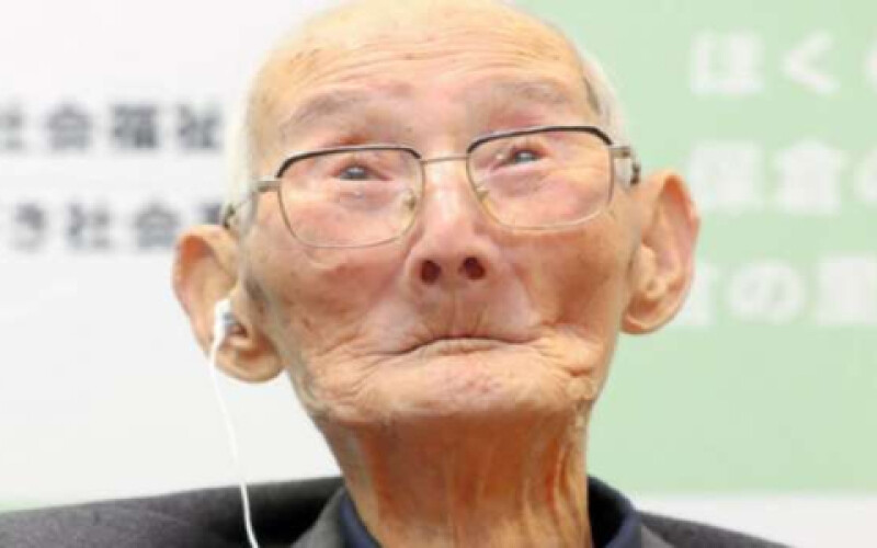 В Японії у віці 112 років помер найстарший чоловік планети