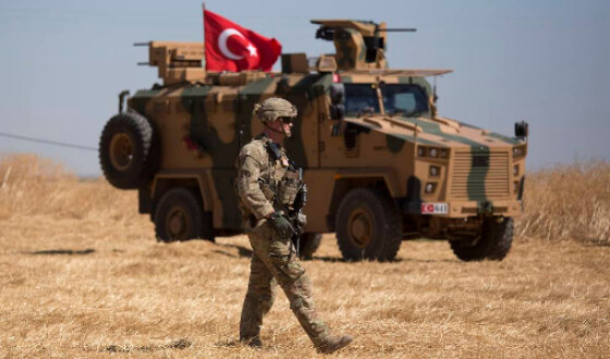По спостережному пункту Туреччини в Ідлібі завдали авіаудар, 13 військових загинули