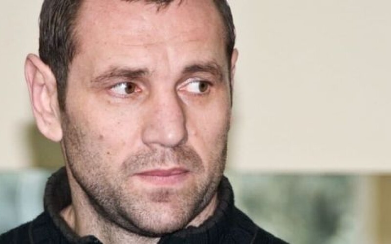 На парковці в Києві знайдено тіло відомого боксера Володимира Вірчиса