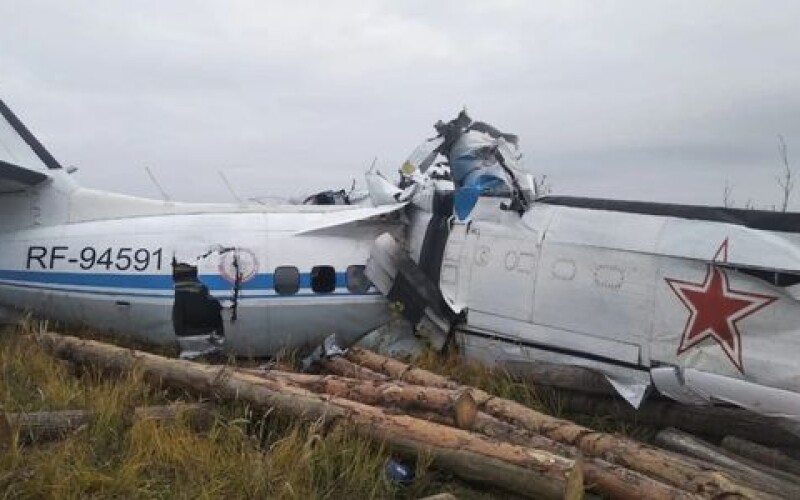У Росії в результаті авіатрощі літака більше 20 людей загинули