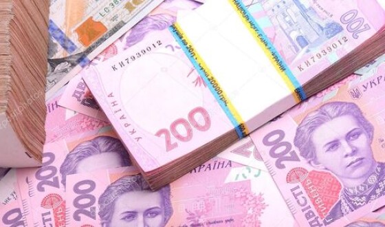 В Мариуполе простой уборщик в &#8220;Зеленстрое&#8221; получает 5 тысяч гривен