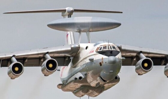 З білоруських військових аеродромів злетіли ворожі винищувачі