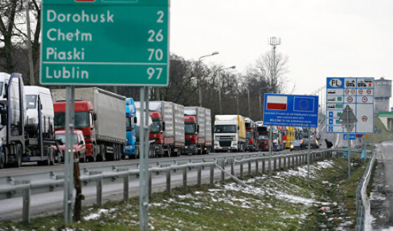 Блокування кордону: у чергах на в’їзд в Україну стоїть 1700 вантажівок