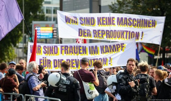 У Німеччині тисячі людей вийшли на протест проти абортів