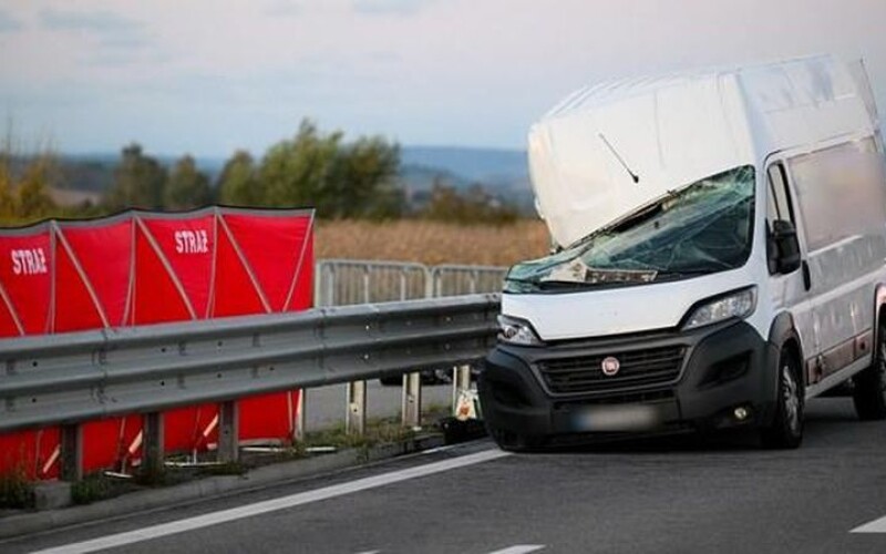 У Польщі біля кордону з Україною мікроавтобус із українцями потрапив у ДТП