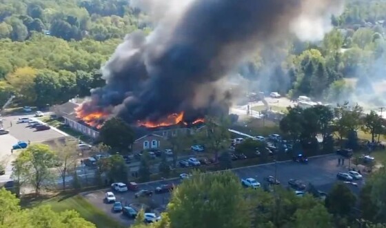 У США чоловік врізався в церкву і відкрив вогонь по прихожанах