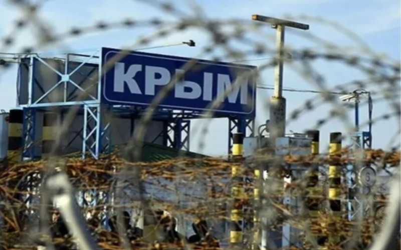 Окупанти намагаються посилити оборону у Криму &#8211; ЦНС