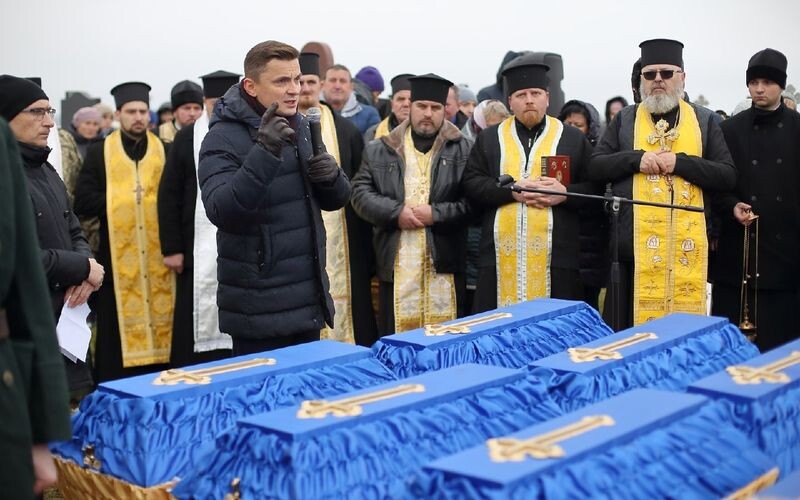 На Тернопільщині відбулося перепоховання останків тіл вояків УПА