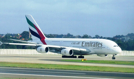 ЧП в Уганде: член экипажа Emirates выпал из самолета