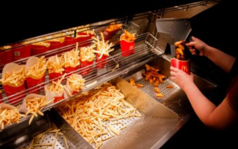 У McDonald&#8217;s змінять рецептуру приготування бургерів