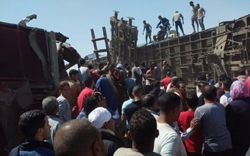 11 людей загинули під час аварії поїзда в Єгипті. Фото