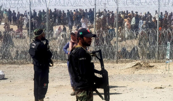 На пакистано-афганському кордоні хаос: афганці штурмують КПП «Ворота Дружби»